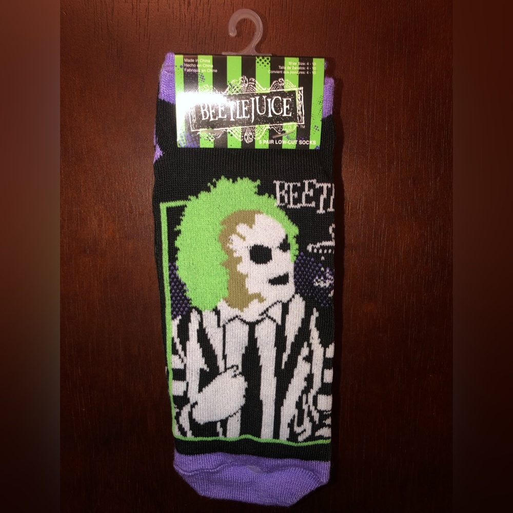 BEETLEJUICE NOVELTY LOW CUT SOCKS NWT WOMEN’S SHOE SIZE 4-10